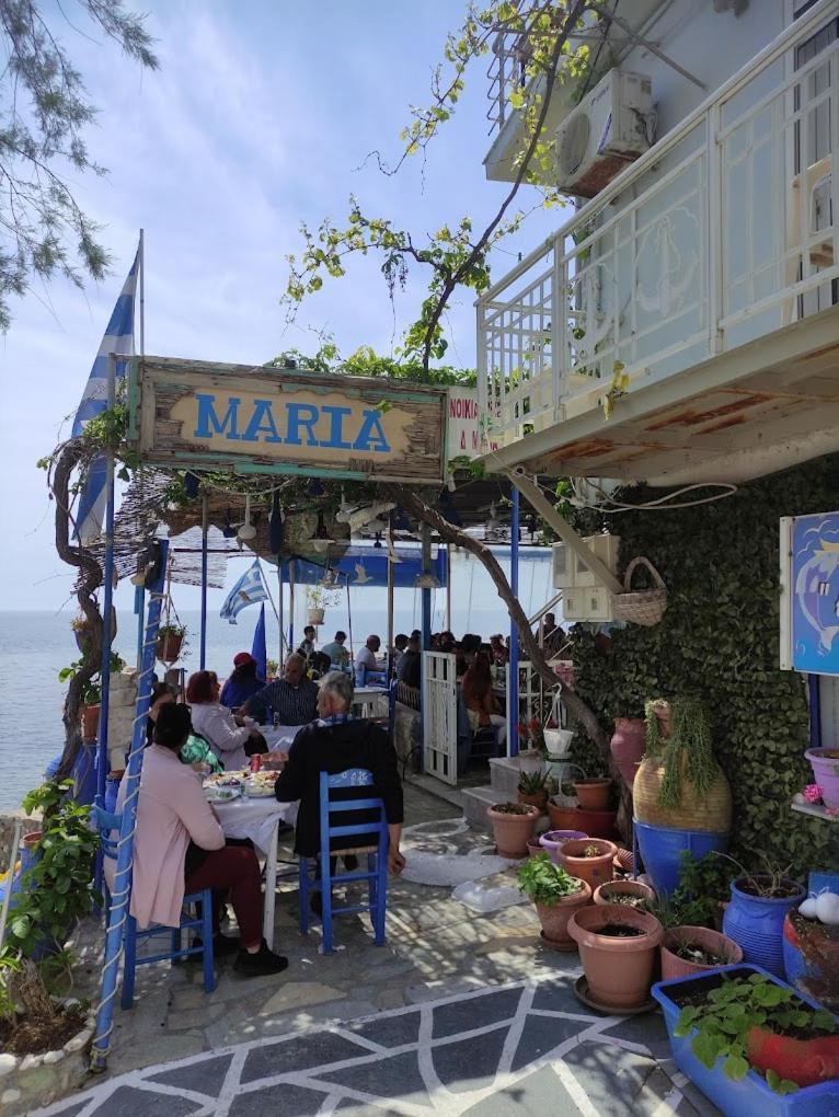 Rena'S Rooms Μελίντα Melinta Exterior foto