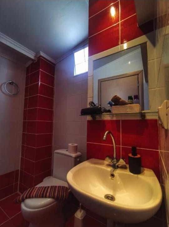 Rena'S Rooms Μελίντα Melinta Exterior foto